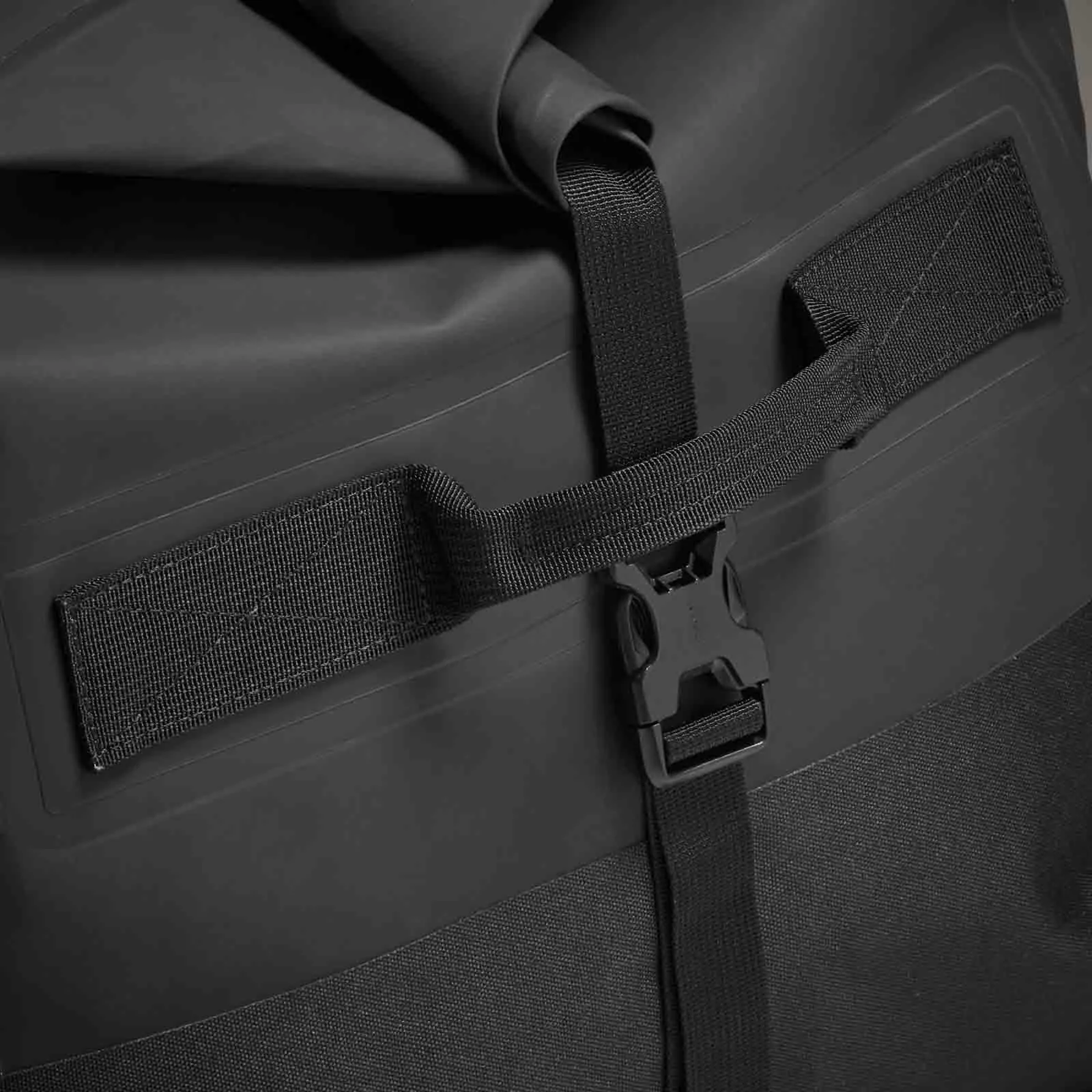 81253_990-7.jpg 65L wasserdichte Carryall Tasche