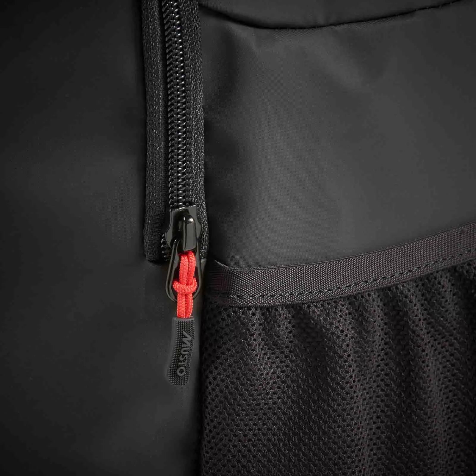 81259_990-3.jpg 20L Rucksack